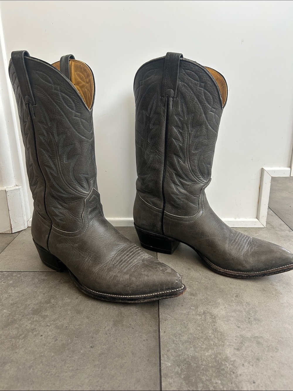 Men's Vintage Nocona western cowboy boots gray leather 9.5 D